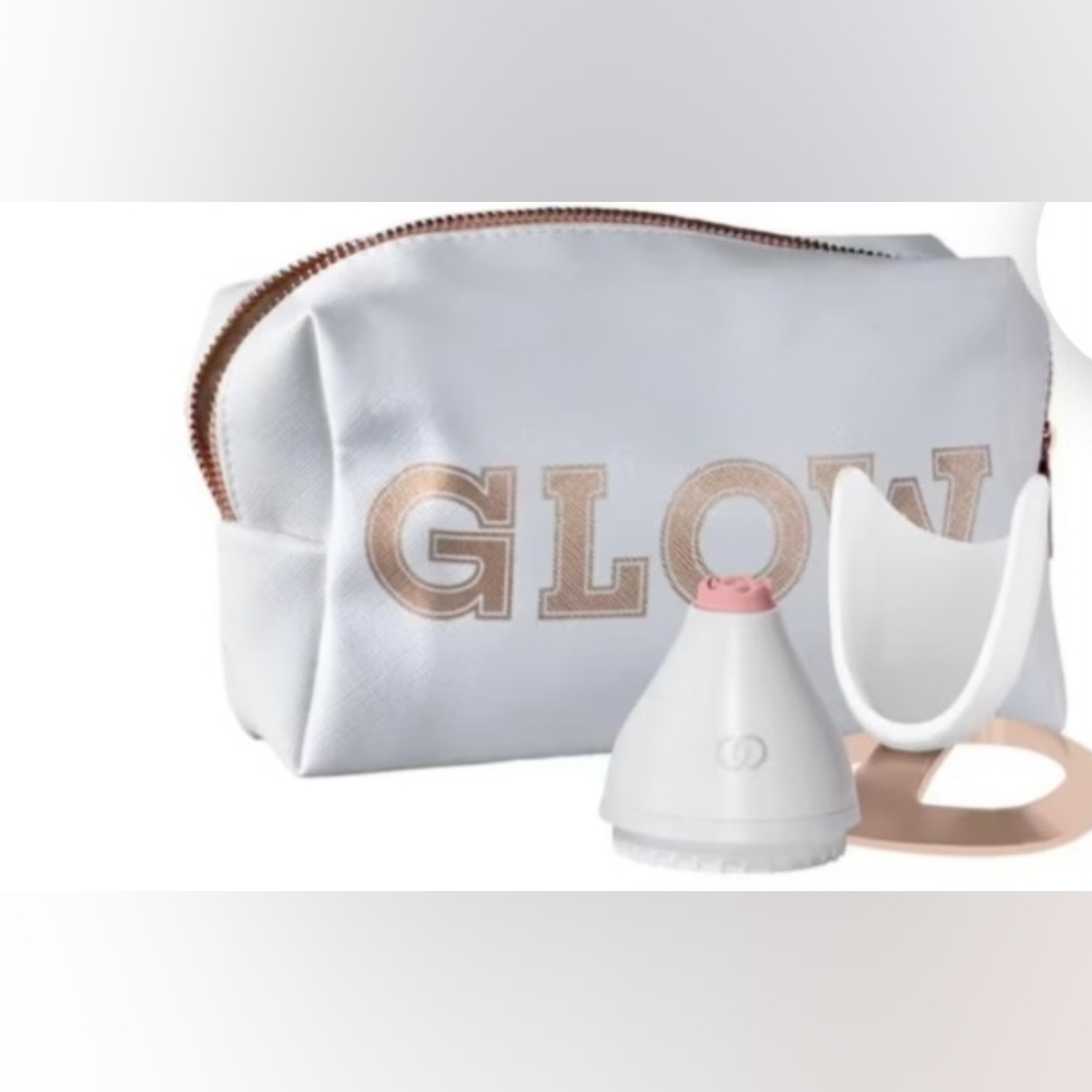 LUMI ideal eye's attachment and rose gold lumi stand and bag
